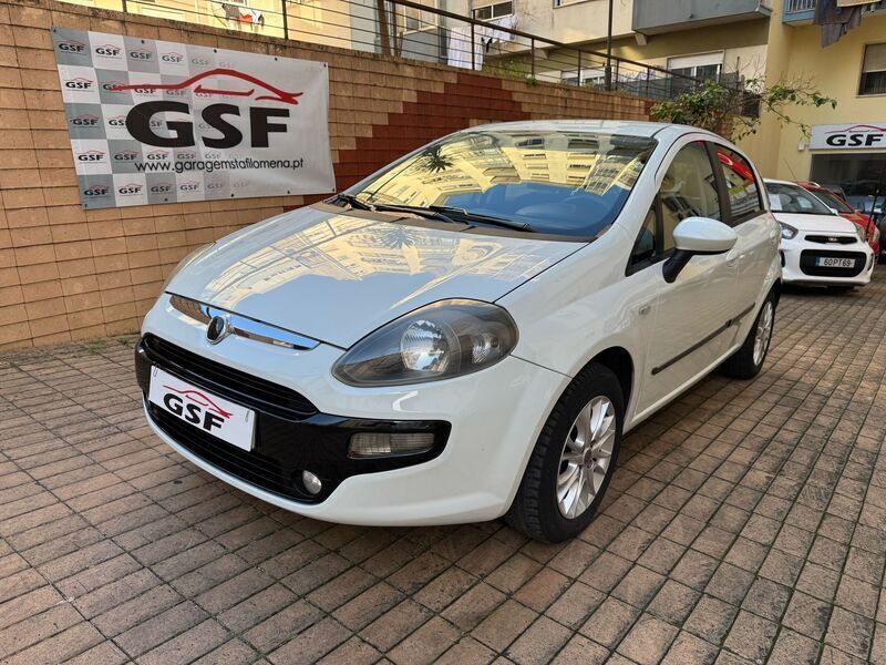Branco Usado 2011 Fiat Punto Evo Dynamic Citadino | € 6.950 (Caro) - Imagem 1/4