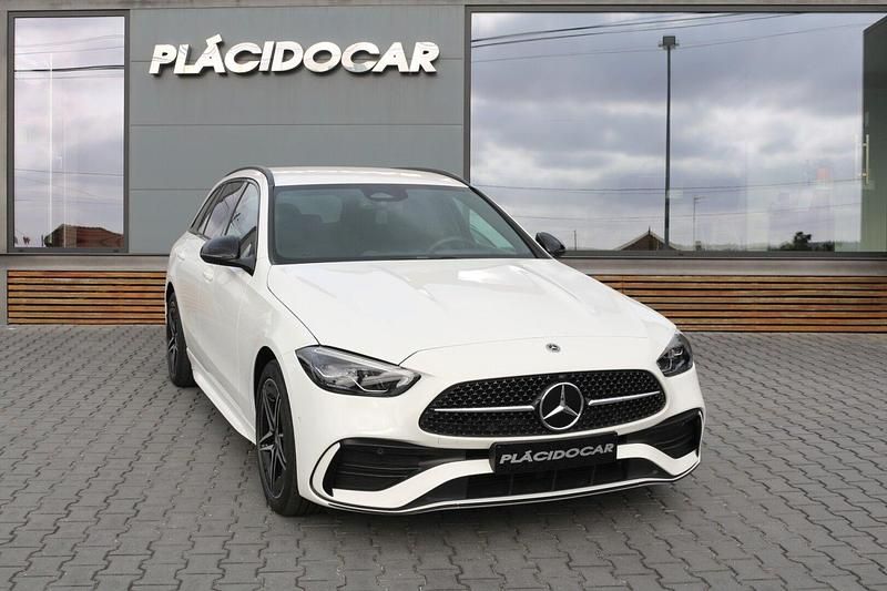 Branco Usado 2023 Mercedes C300e AMG line Carrinha | € 49.900 (Preço justo) - Imagem 1/4