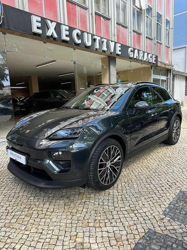 Cinzento Novo 2025 Porsche Macan SUV | € 106.500 (Caro) - Imagem 1/4