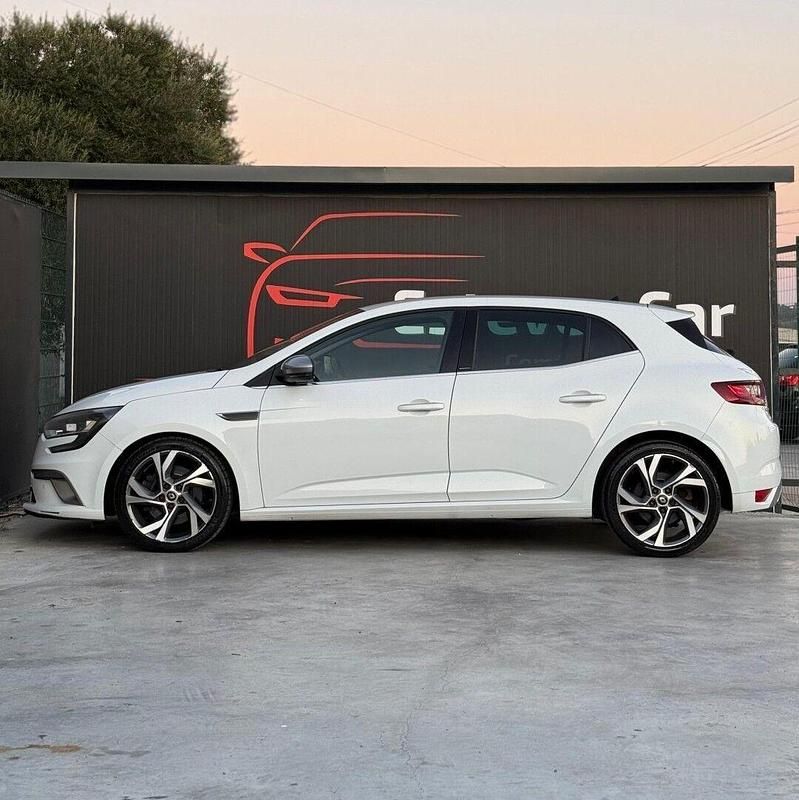 Usado Renault Mégane GT GT 165 HP (121 kW) 2017 Branco Coupé