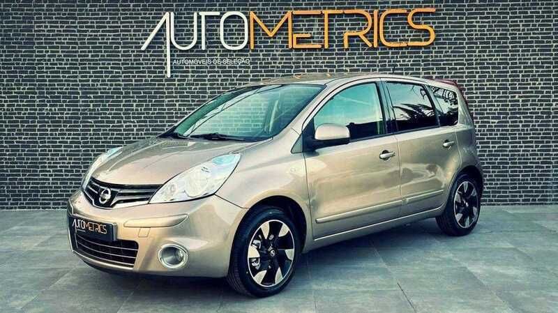 Cinzento Usado 2012 Nissan Note Acenta Monovolume | € 8.250 (Preço justo) - Imagem 1/4