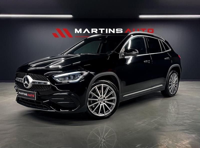 Preto Usado 2021 Mercedes GLA250 AMG SUV | € 37.990 - Imagem 1/4