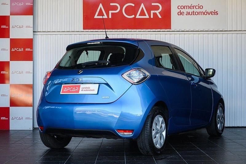 Usado Renault Zoe Life 67 kW (92 HP) 2018 Azul Citadino