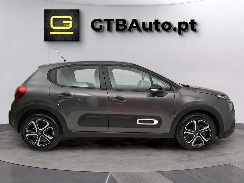 Cinzento Usado 2024 Citroën C3 PureTech Citadino | € 17.499 (Preço elevado) - Imagem 1/4