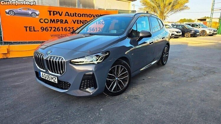 Cinza Usado 2022 BMW 218 Active Tourer Monovolume | € 37.950 - Imagem 1/1