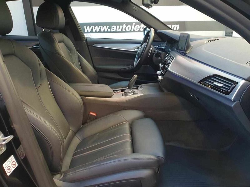 Usado BMW 530e 252 HP (185 kW) 2019 Azul Sedan