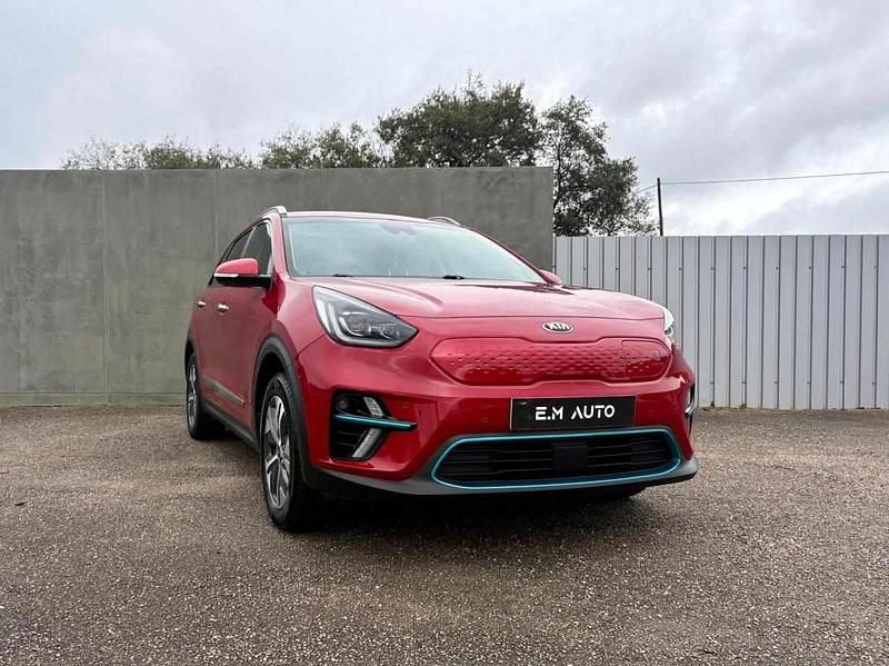 Vermelho Usado 2021 Kia e-Niro SUV | € 21.490 (Preço justo) - Imagem 1/4