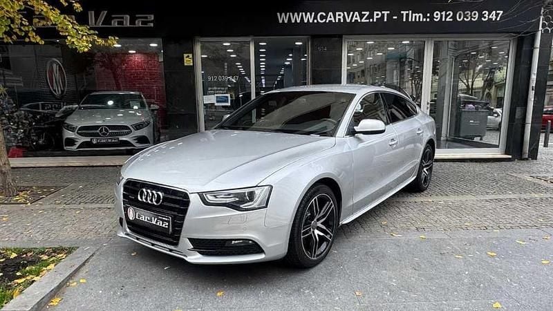 Cinzento Usado 2013 Audi A5 Sportback Citadino | € 16.950 (Bom preço) - Imagem 1/4