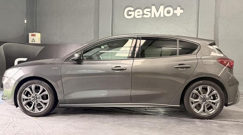 Usado Ford Focus 125 HP (91 kW) 2024 Cinzento
