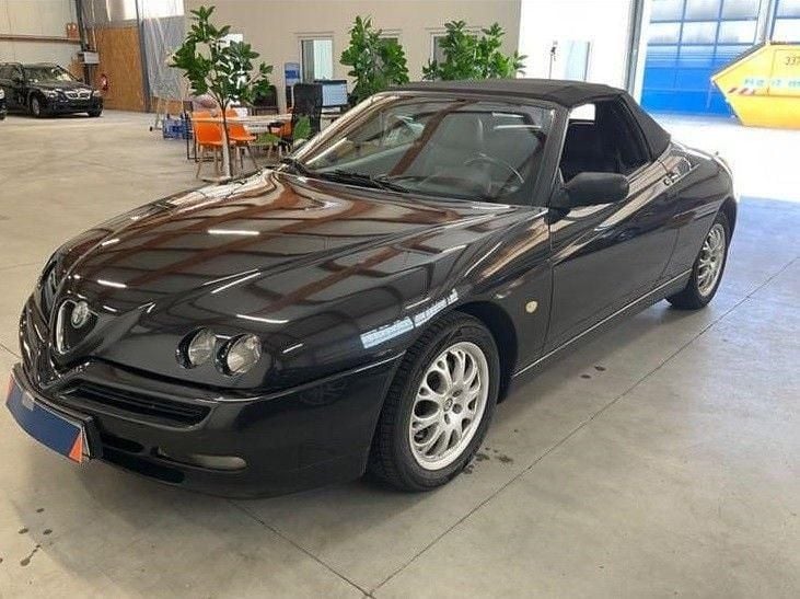Preto Usado 2000 Alfa Romeo Spider Cabrios | € 16.900 - Imagem 1/3