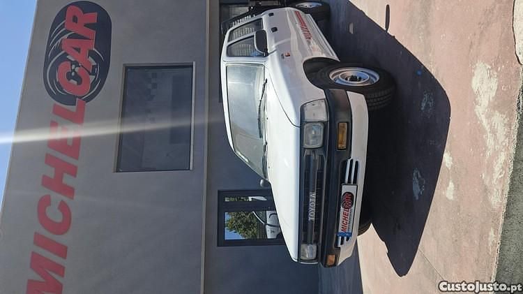 Preto Usado 1992 Toyota HiLux Pickup | € 8.999 - Imagem 1/1