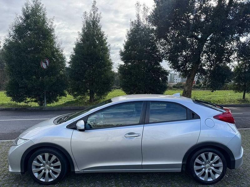 Usado Honda Civic Sport 150 HP (110 kW) 2012 Sedan