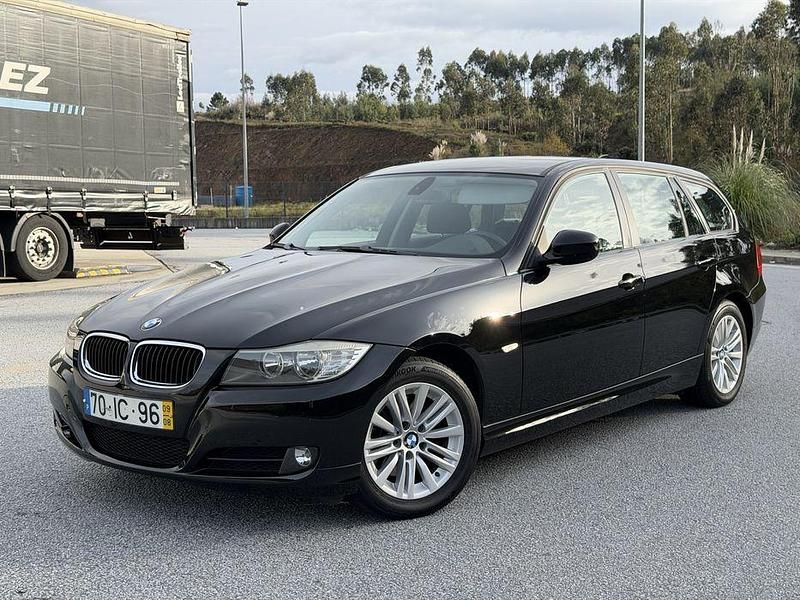 Usado BMW 318 143 HP (105 kW) 2009 Sedan