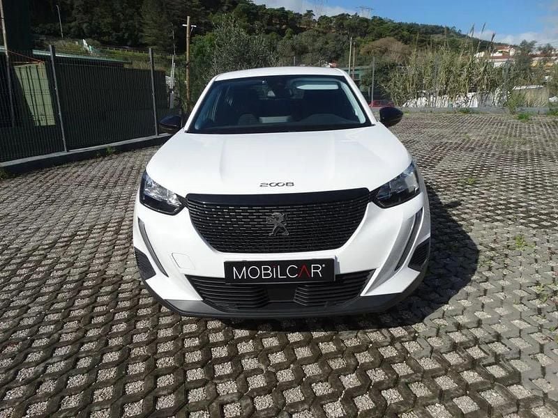 Usado Peugeot 2008 Active 110 HP (80 kW) 2022 Branco SUV
