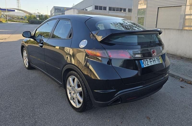 Usado Honda Civic Sport 140 HP (102 kW) 2008 Sedan