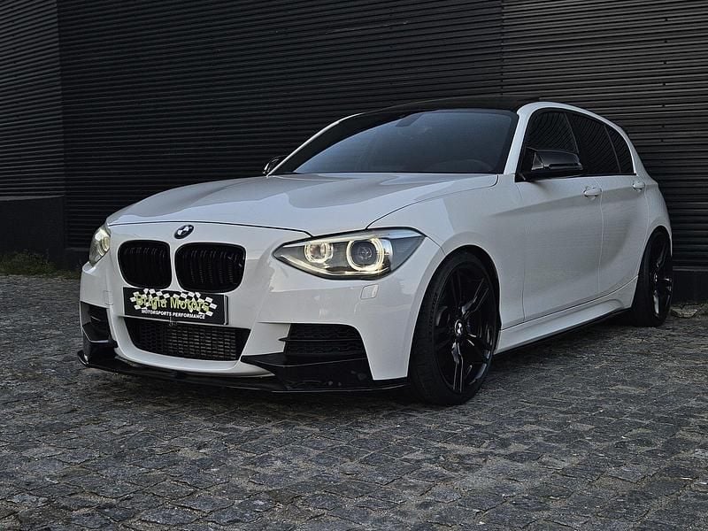 Branco Usado 2012 BMW M135 Citadino | € 34.950 - Imagem 1/4