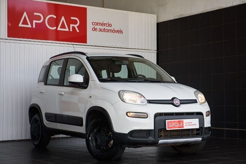 Branco Usado 2019 Fiat Panda 4x4 S Citadino | € 8.900 - Imagem 1/4