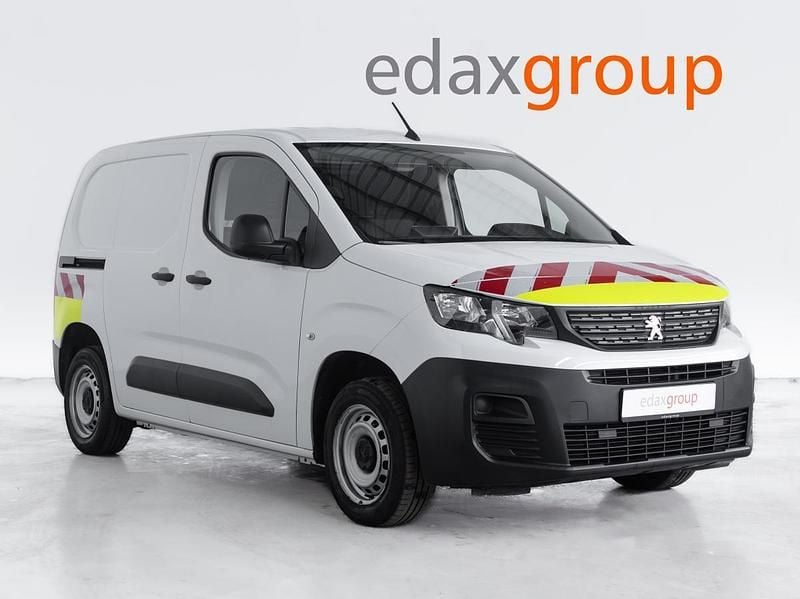 Branco Usado 2023 Peugeot Partner Van | € 15.490 (Preço justo) - Imagem 1/4