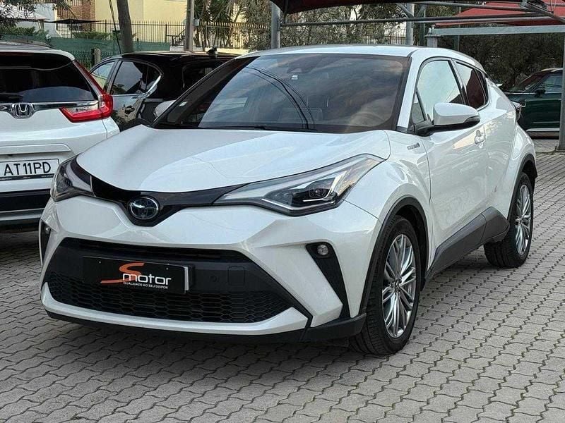 Branco Usado 2021 Toyota C-HR Luxury SUV | € 26.750 (Preço justo) - Imagem 1/4