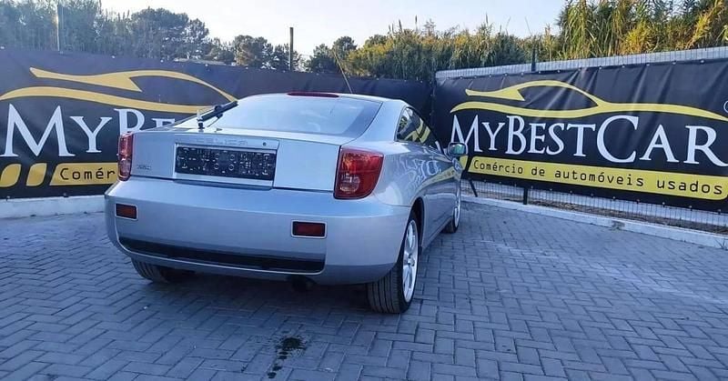 Usado Toyota Celica 143 HP (105 kW) 2003 Outra (metalizado) Coupé