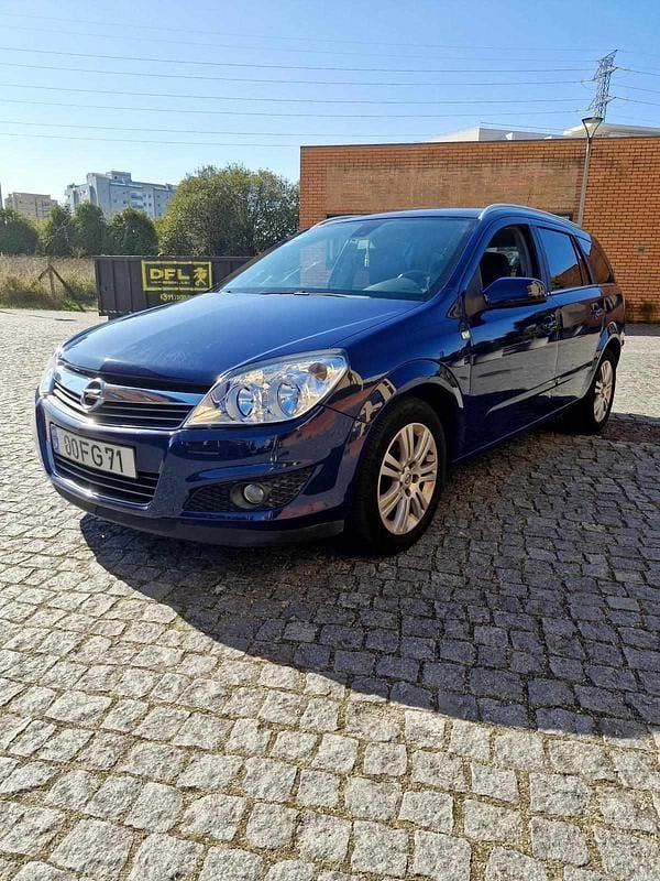 Azul Usado 2008 Opel Astra Carrinha | € 3.990 (Preço justo) - Imagem 1/4