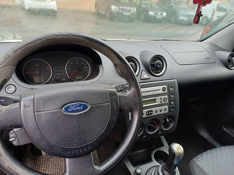 Usado Ford Fiesta 2006 Sedan