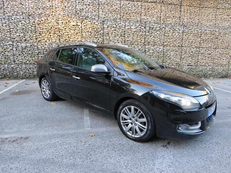 Usado Renault Mégane III Bose Edition 110 HP (80 kW) 2012 Preto Carrinha