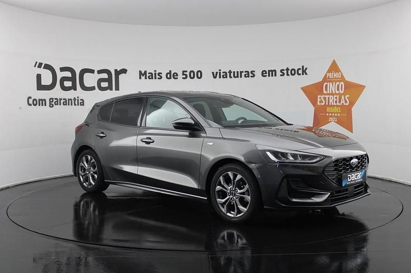 Cinza Usado 2022 Ford Focus ST-Line | € 17.499 (Preço justo) - Imagem 1/4