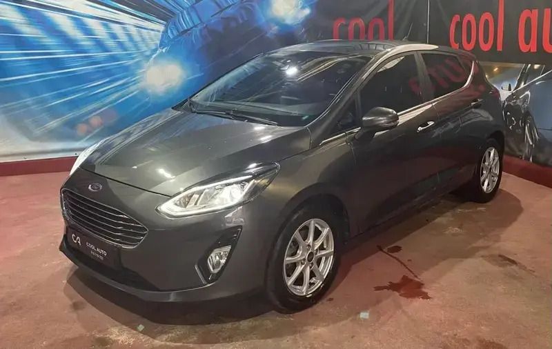 Cinza escuro Usado 2021 Ford Fiesta Titanium Citadino | € 14.750 (Preço justo) - Imagem 1/4