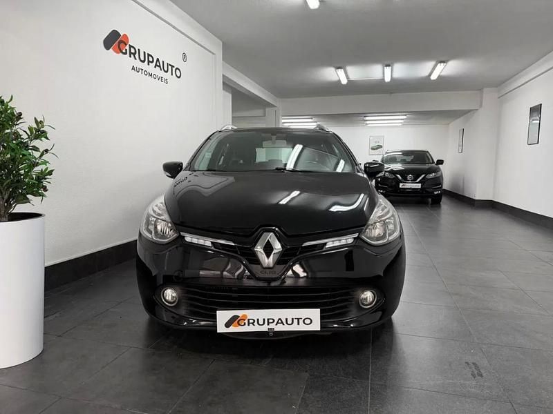 Usado Renault Clio IV 90 HP (66 kW) 2014 Preto Carrinha