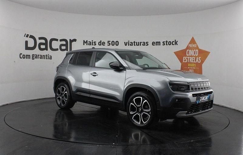 Cinza Usado 2024 Jeep Avenger EV Summit SUV | € 25.599 (Preço justo) - Imagem 1/4
