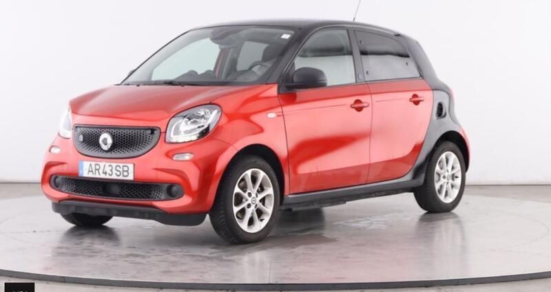 Vermelho Usado 2019 Smart ForFour Electric Drive Passion | € 9.990 (Bom preço) - Imagem 1/4