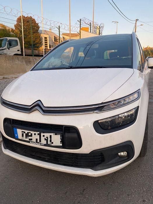 Usado 2017 Citroën Grand C4 Picasso Monovolume | € 8.500 - Imagem 1/4