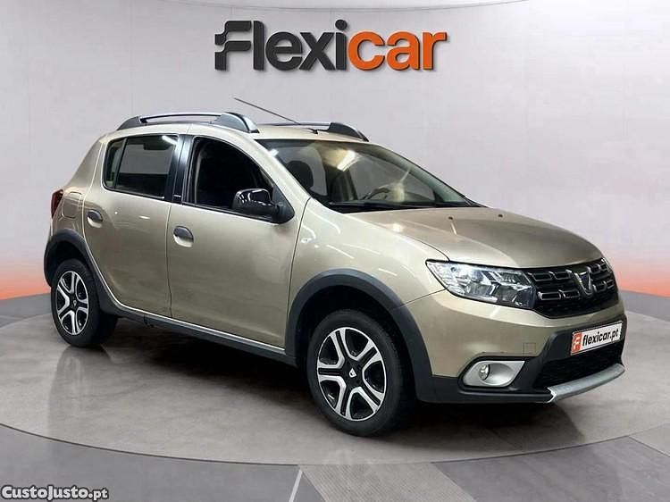 Castanho Usado 2018 Dacia Sandero Stepway Citadino | € 10.490 (Preço justo) - Imagem 1/1