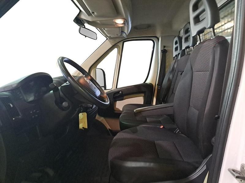 Usado Citroën Jumper 130 HP (95 kW) 2019 Branco Monovolume