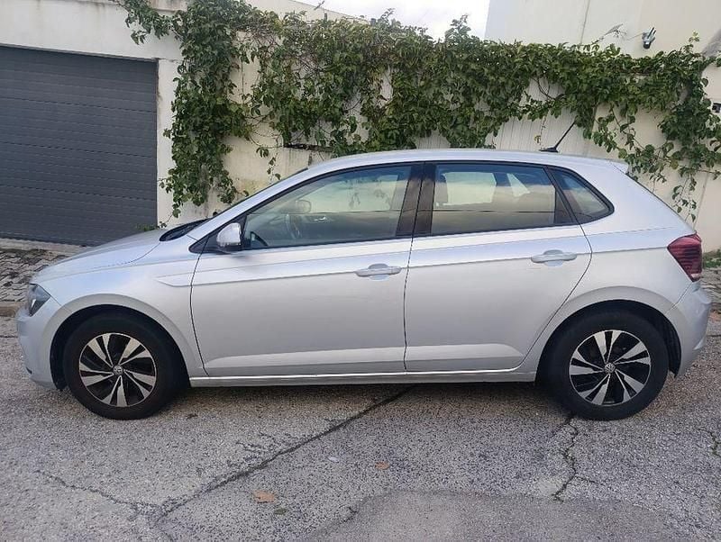 Usado 2017 VW Polo Sedan | € 10.000 (Bom preço) - Imagem 1/4