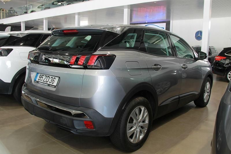 Usado Peugeot 3008 Active 130 HP (95 kW) 2019 Antracite Carrinha