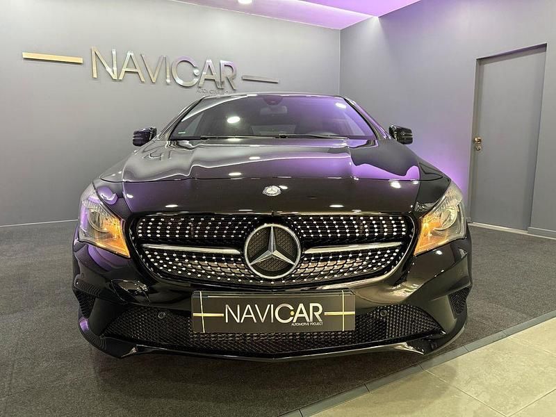 Usado Mercedes CLA200 Shooting Brake Urban 136 HP (100 kW) 2016 Preto Carrinha