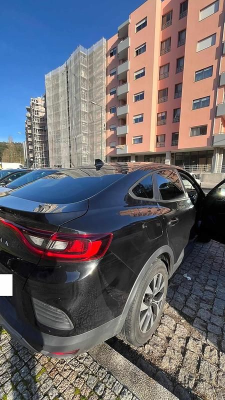 Usado Renault Arkana 143 HP (105 kW) 2022 Preto SUV