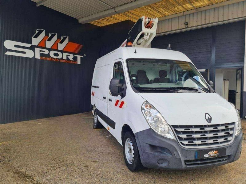 Branco Usado 2012 Renault Master Van | € 24.500 - Imagem 1/4