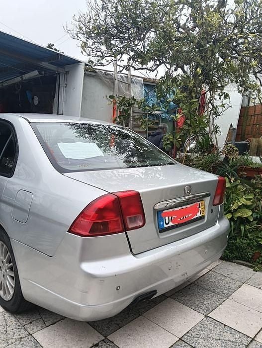 Usado Honda Civic 90 HP (66 kW) 2002 Sedan