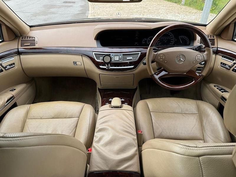 Usado Mercedes S500 435 HP (319 kW) 2011 Sedan