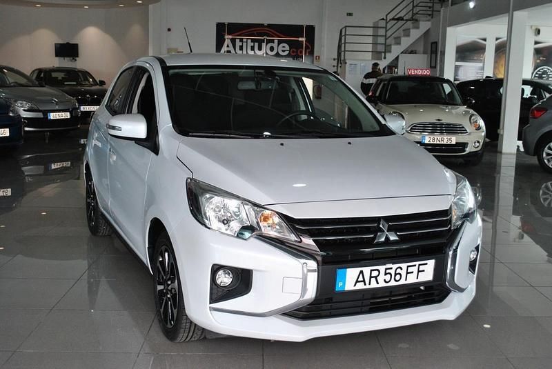 Branco Usado 2022 Mitsubishi Space Star Intense | € 12.970 (Preço justo) - Imagem 1/4
