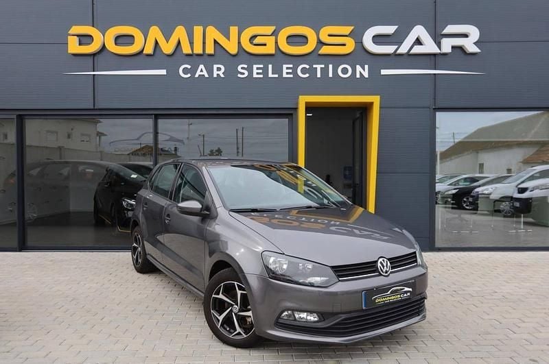 Cinza Usado 2016 VW Polo LOUNGE Citadino | € 12.000 (Preço justo) - Imagem 1/4