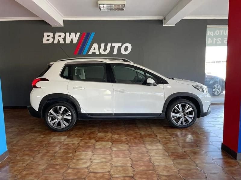 Usado Peugeot 2008 Style 130 HP (95 kW) 2016 Branco SUV