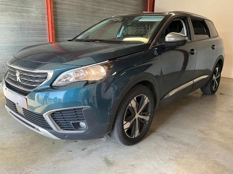 Azul Usado 2018 Peugeot 5008 Monovolume | € 19.950 (Caro) - Imagem 1/4