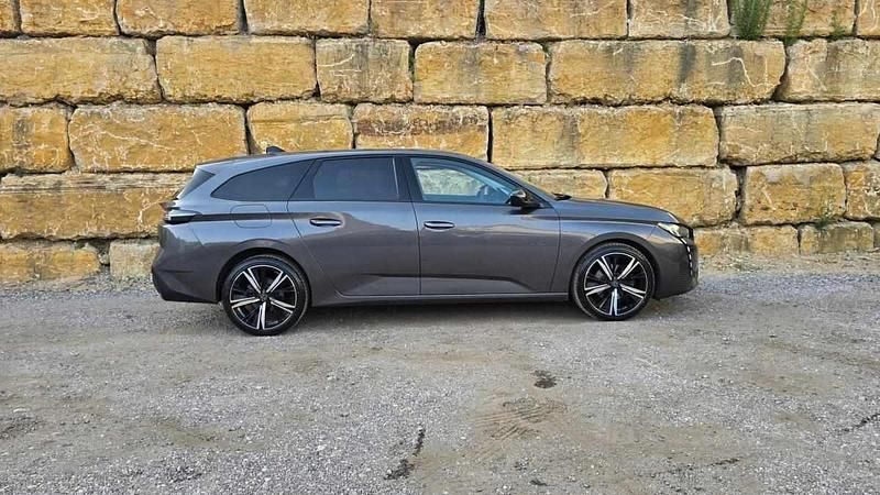 Cinza Usado 2022 Peugeot 308 Active Carrinha | € 22.500 (Preço justo) - Imagem 1/1
