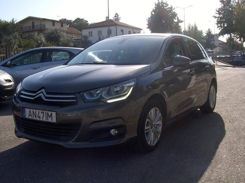 Antracite Usado 2016 Citroën C4 | € 11.800 (Preço justo) - Imagem 1/4