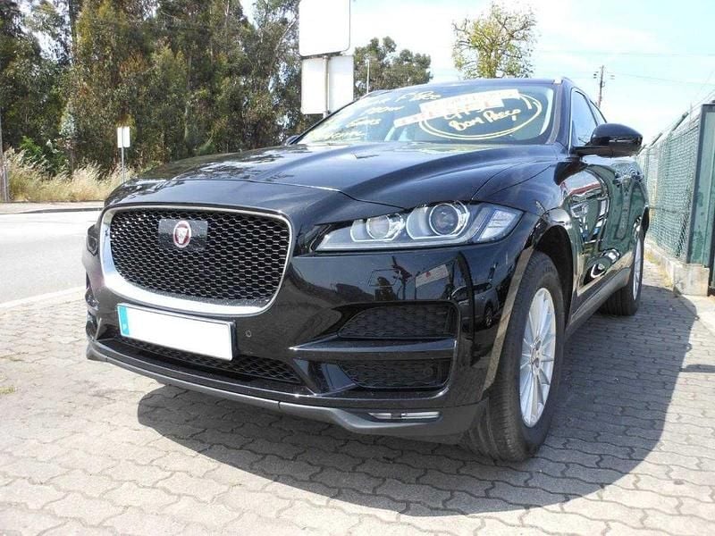 Usado Jaguar F-Pace Prestige 180 HP (132 kW) 2017 Preto SUV