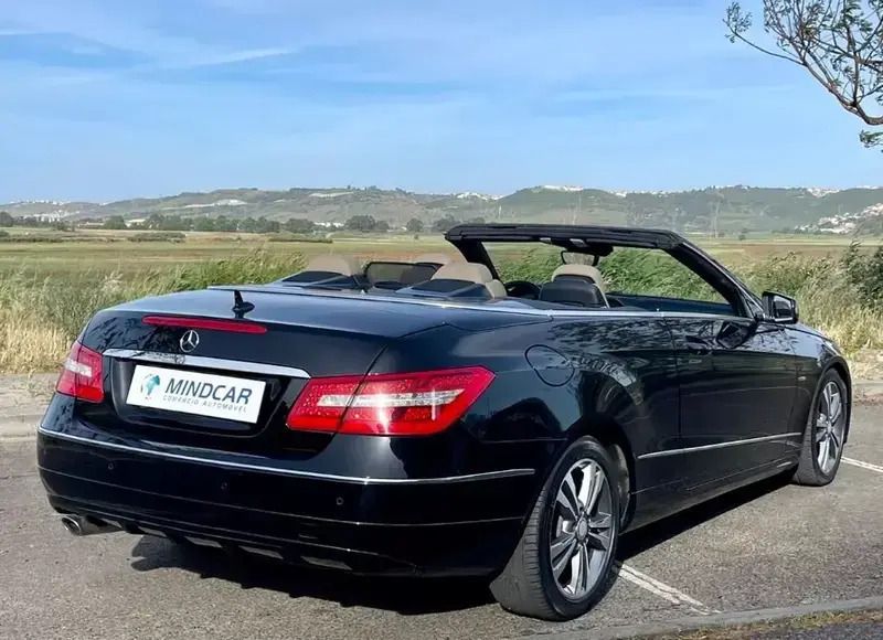 Usado Mercedes E250 Avantgarde 204 HP (150 kW) 2011 Preto Cabrios